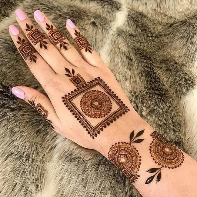 Arabic-Pakistani Mehndi Design