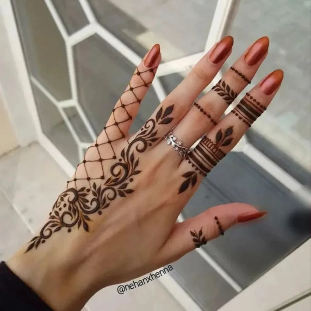 Easy Small Aesthetic Henna Designs