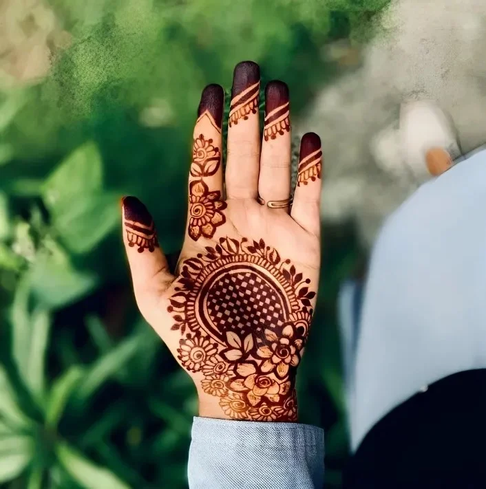 60+ Royal Front Hand Mehndi Designs | Instagram Finger, & More 9 Modern Royal Finger Royal Front Hand Mehndi Design