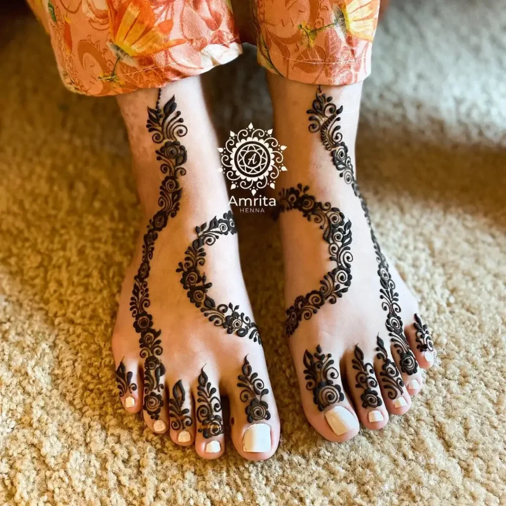 Vines and Leaves Henna Design