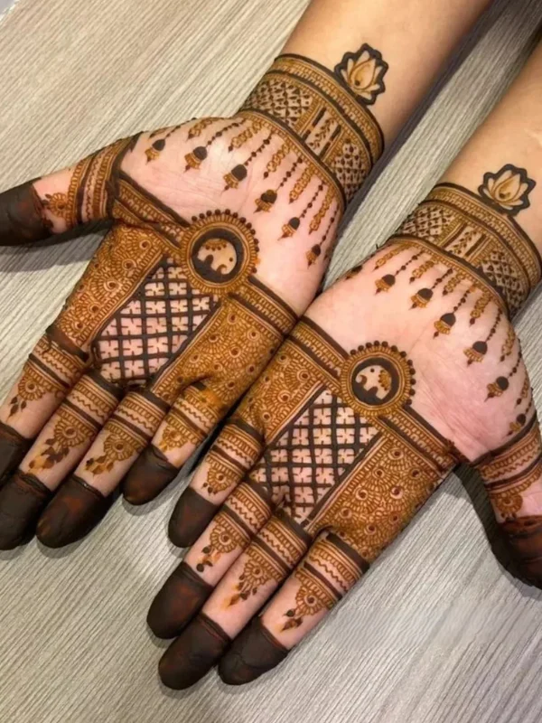 Front Hand Simple Mehndi Design