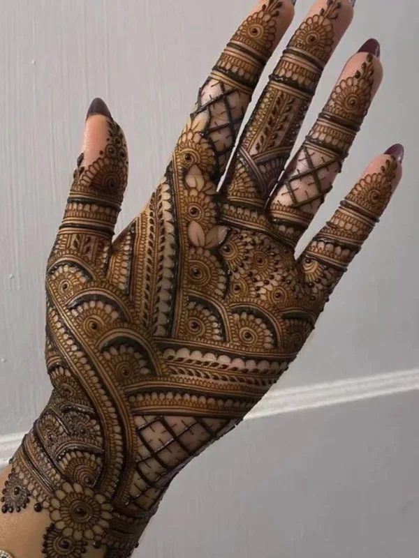 Front Hand Simple Mehndi Design