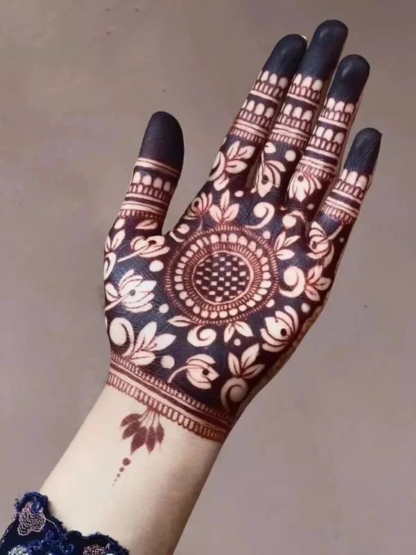 Front Hand Simple Mehndi Design