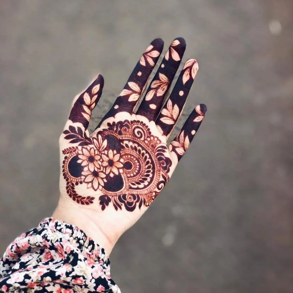 Girl Mehndi Design Front Hand