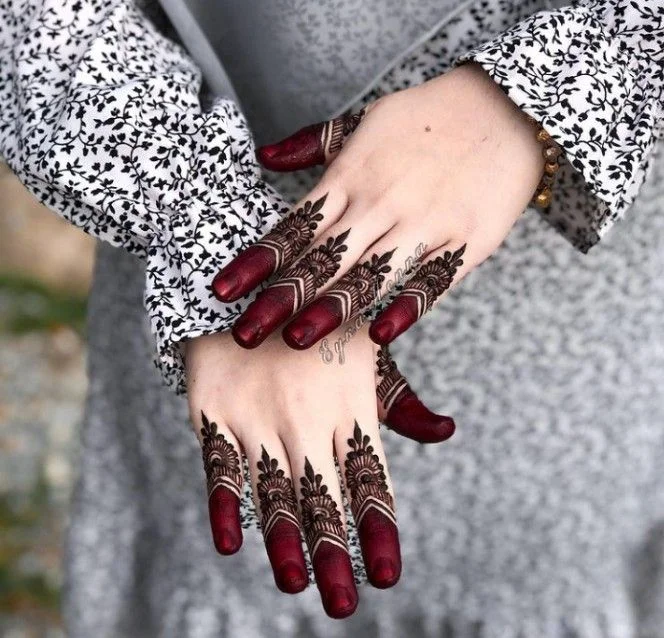 85+ Stylish Royal Front Hand Mehndi Designs 2026 14 Hand Instagram Royal Finger Mehndi Design