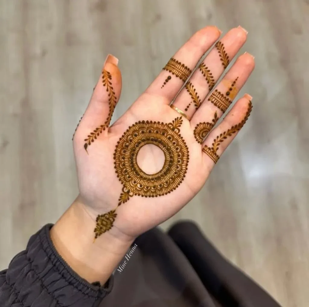 Mehndi Design Simple Front