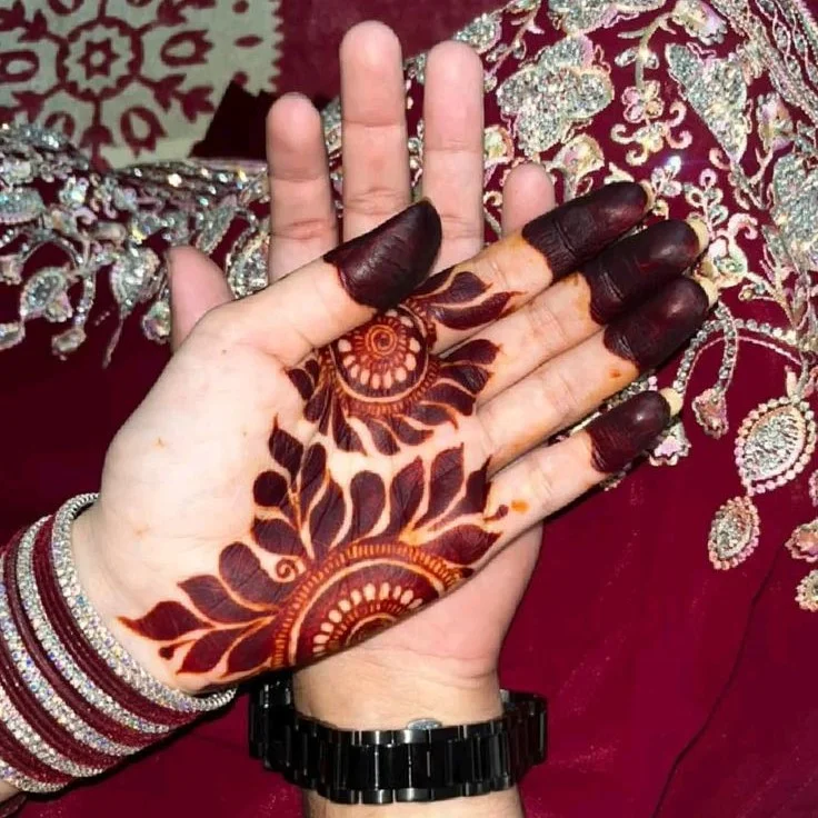 Mehndi Designs For Front Hand
