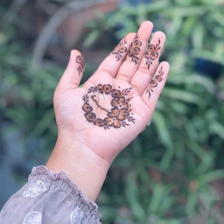 New Mehndi Design Front Hand