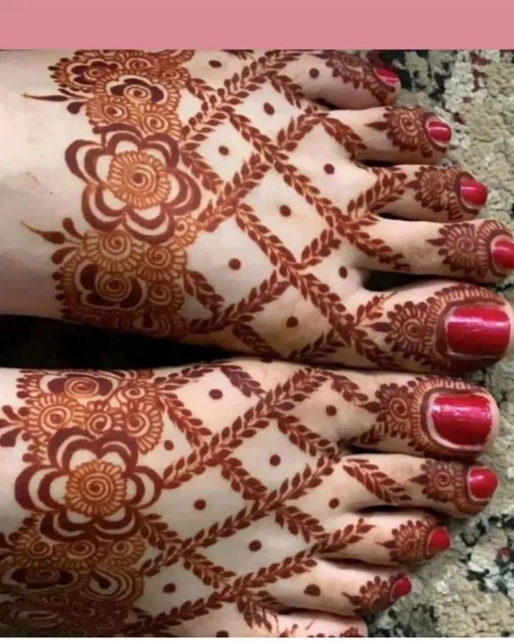 Best Bridal Mehndi Design for Foot Fingers