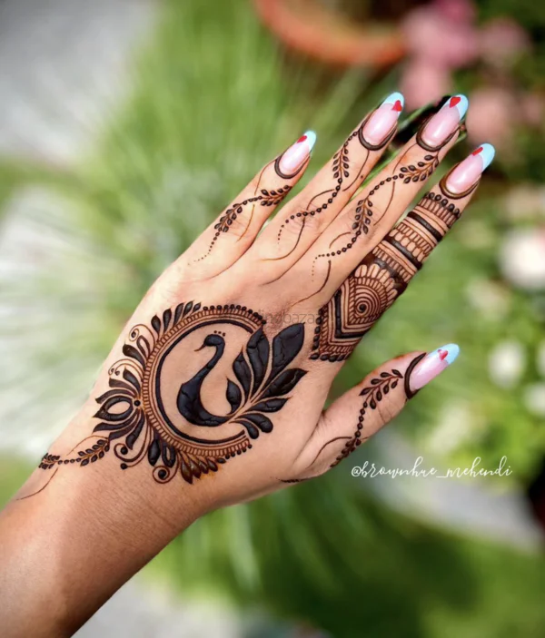 Boho Finger Mehndi Design