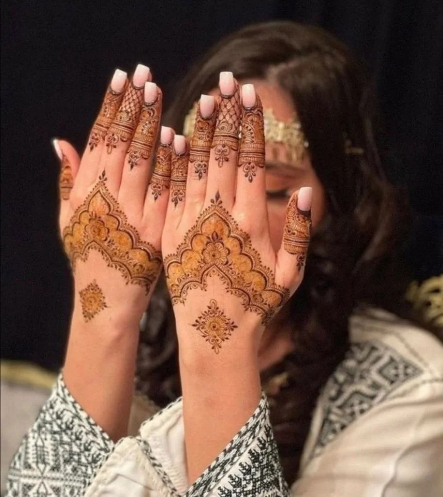 Bridal mehndi designs on SimpleMehndiDesigns.com