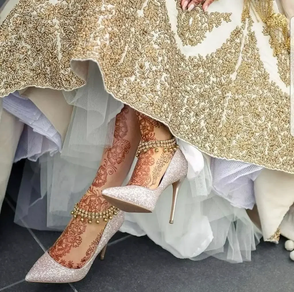 Dulhan Wedding Bridal Foot Mehndi Design