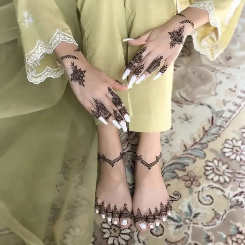 Easy Foot Mehndi Design