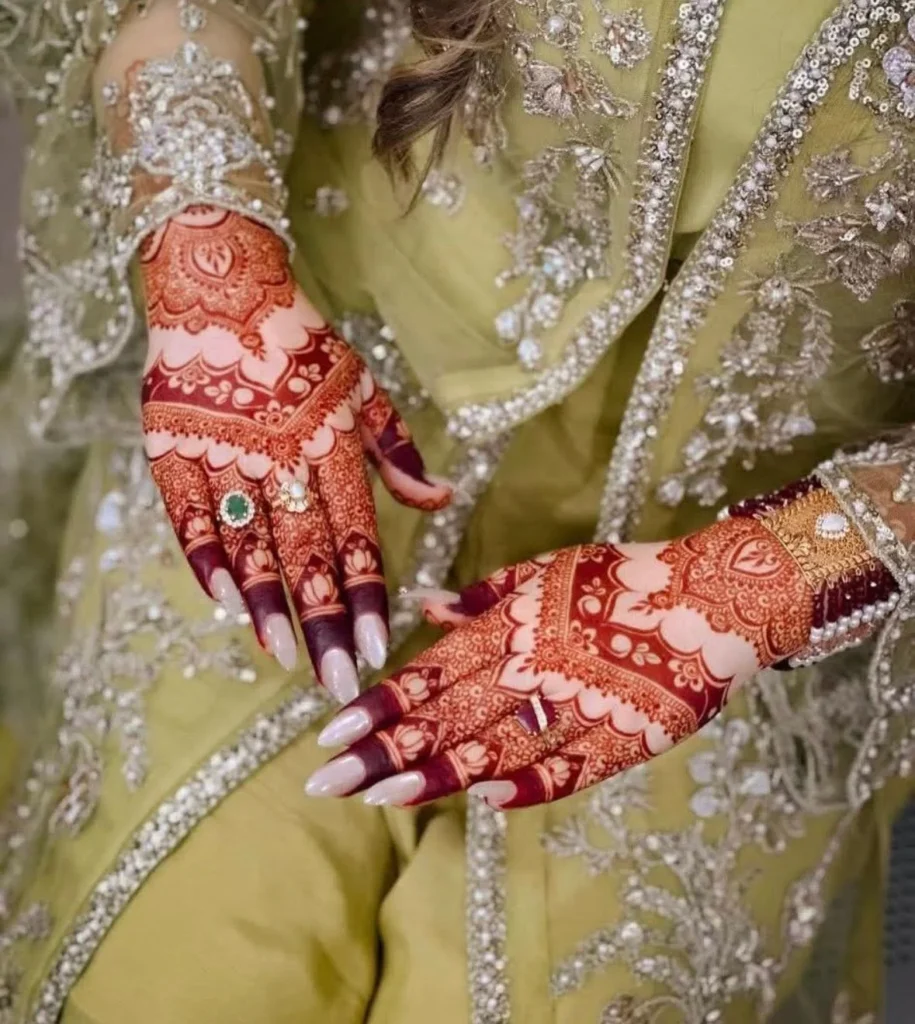 Find your perfect bridal mehndi look here