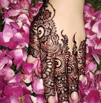 Hafsa Rabeeca Khan Mehndi Design
