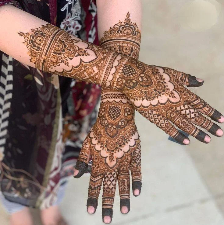 Instagram Bridal Mehndi Design