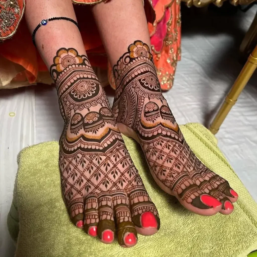 Mehndi Design Paro Ki