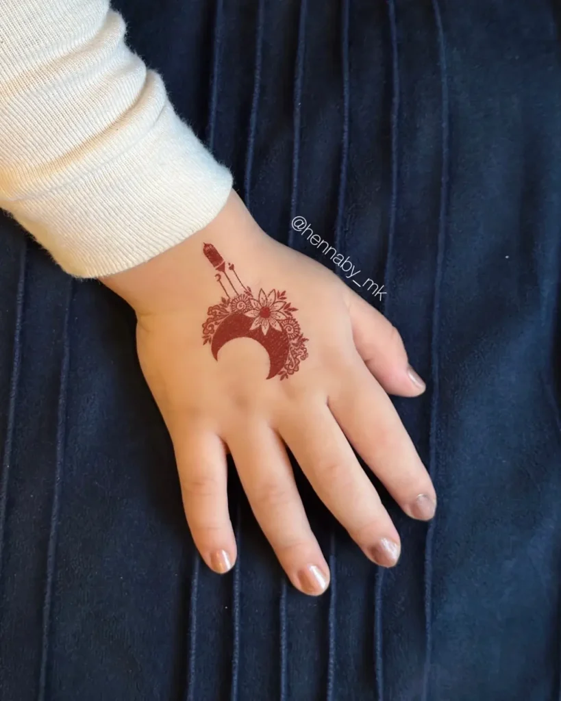 Top 80+ Simple Mehndi Designs for Kids, Babies, & Toddlers (2026) 65 Mehndi Designs For Kids