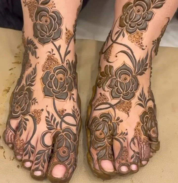 New Design Pairo Ki Mehndi