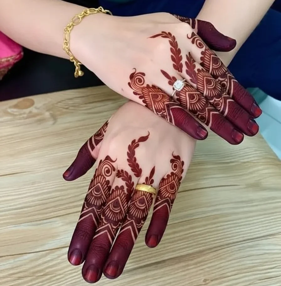 New Finger Mehndi Design