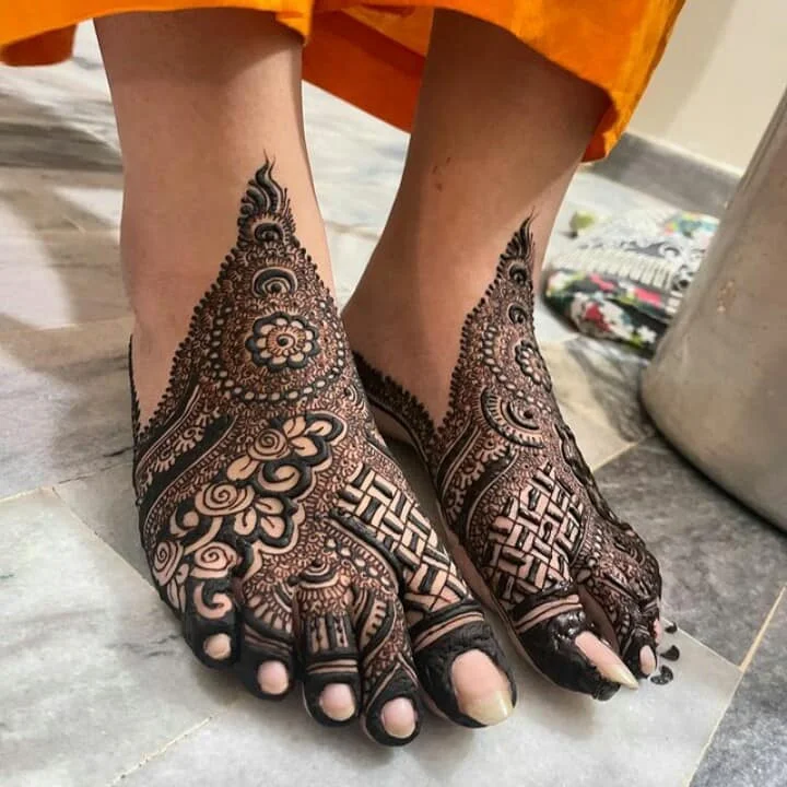 New Pair Ki Mehndi Design