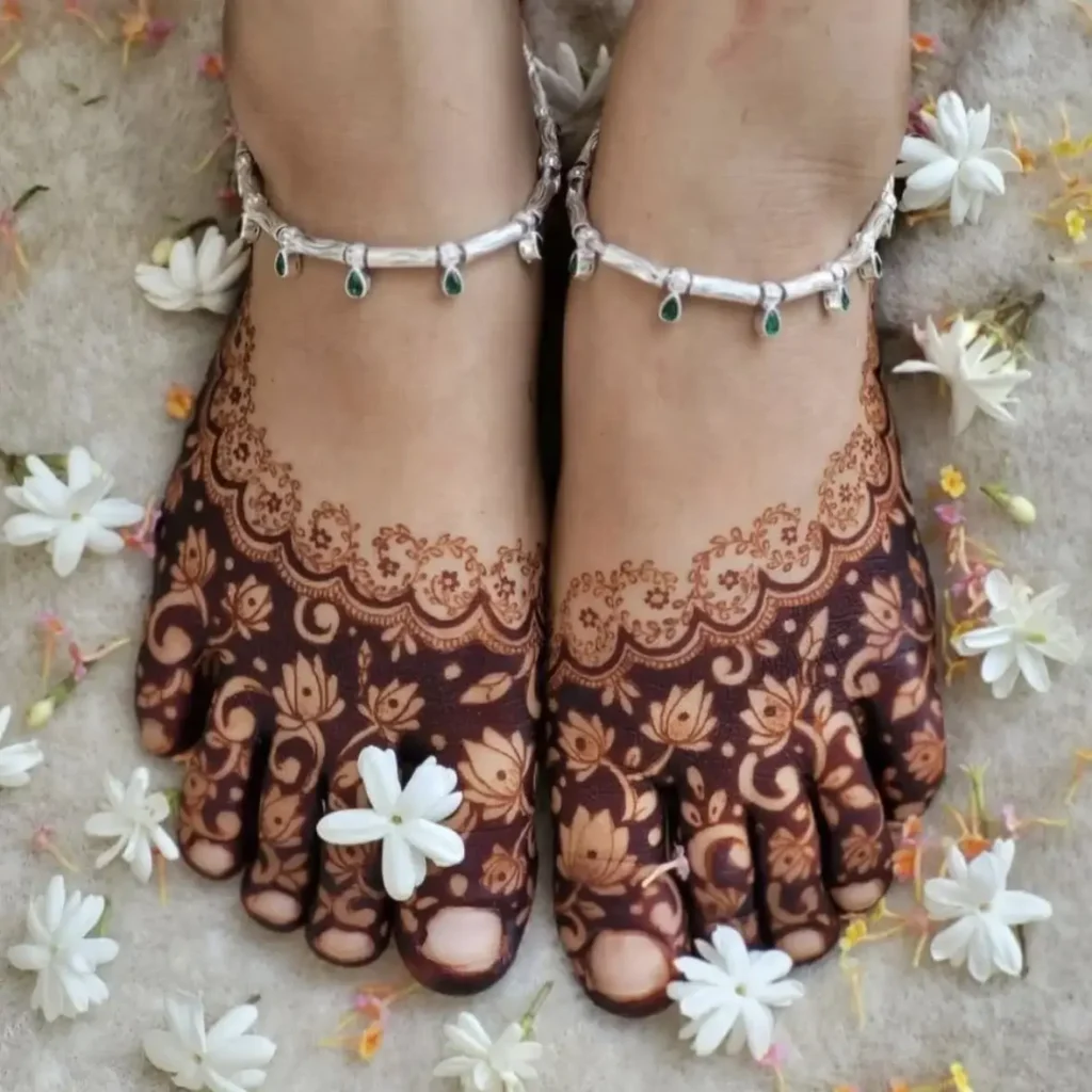 Pair Ki Mehndi Design