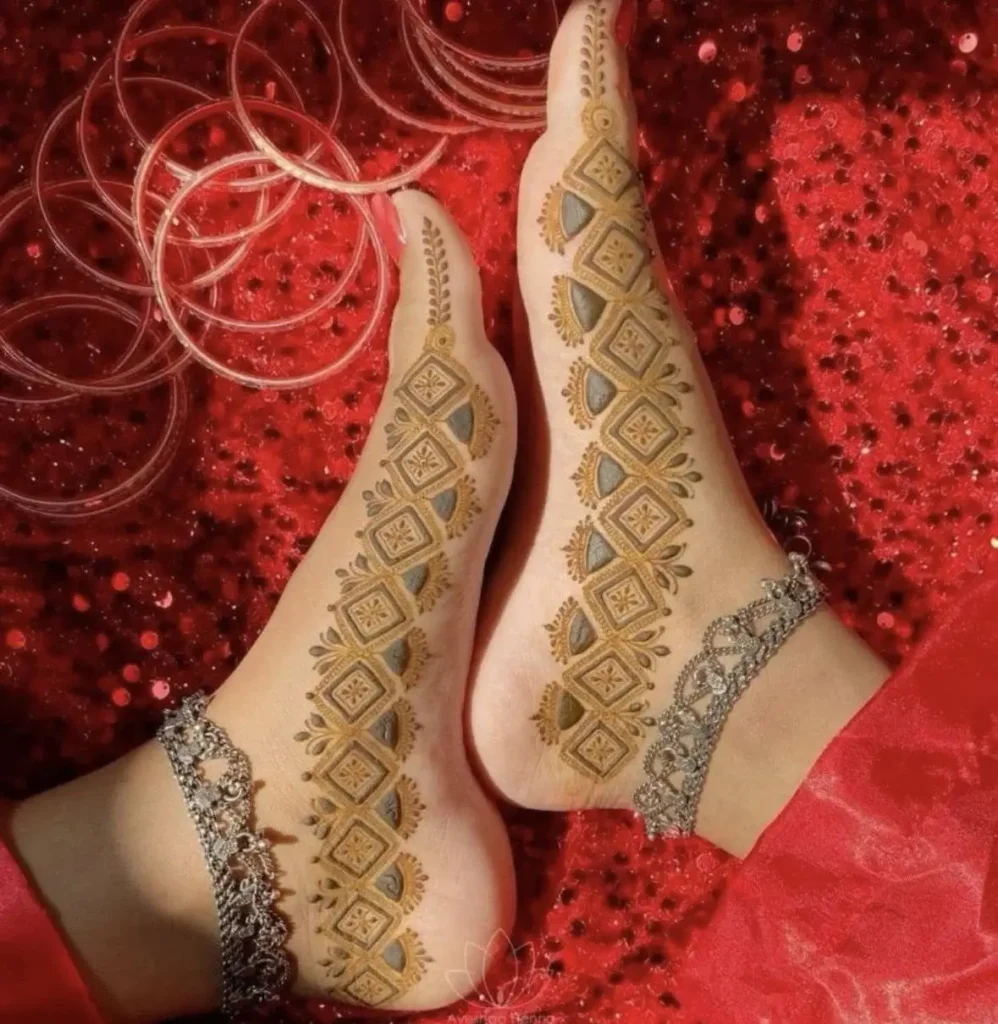 Pair Mehndi Design