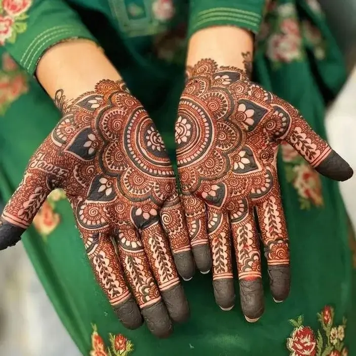 Rabeeca Khan Ki Mehndi