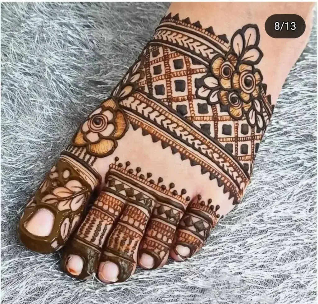 Simple Easy Foot Mehndi Design