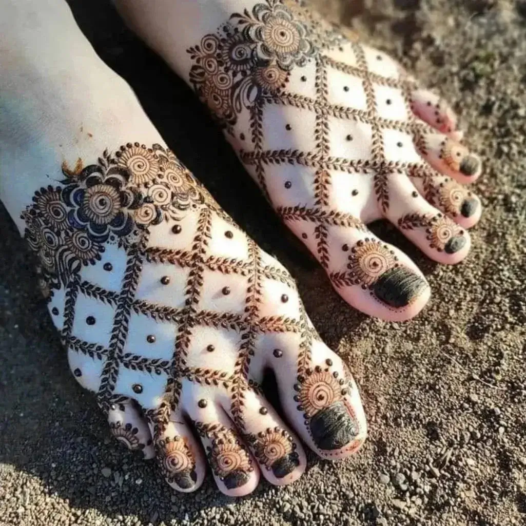 Stylish Foot Mehndi Design