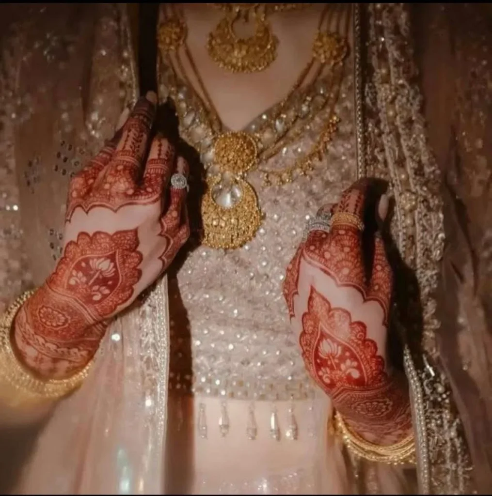 View bridal mehndi designs for both hands