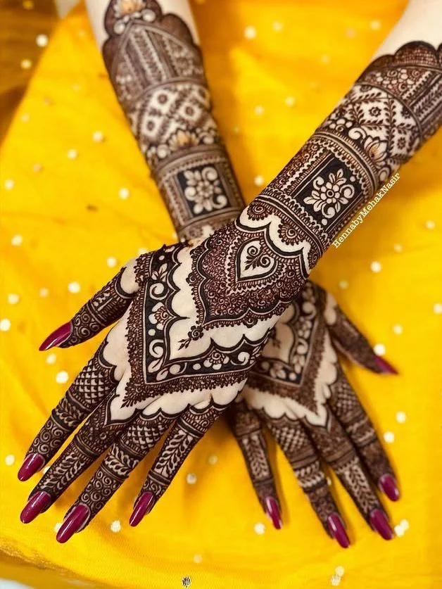 Back Hand Wedding Bridal Mehndi Design