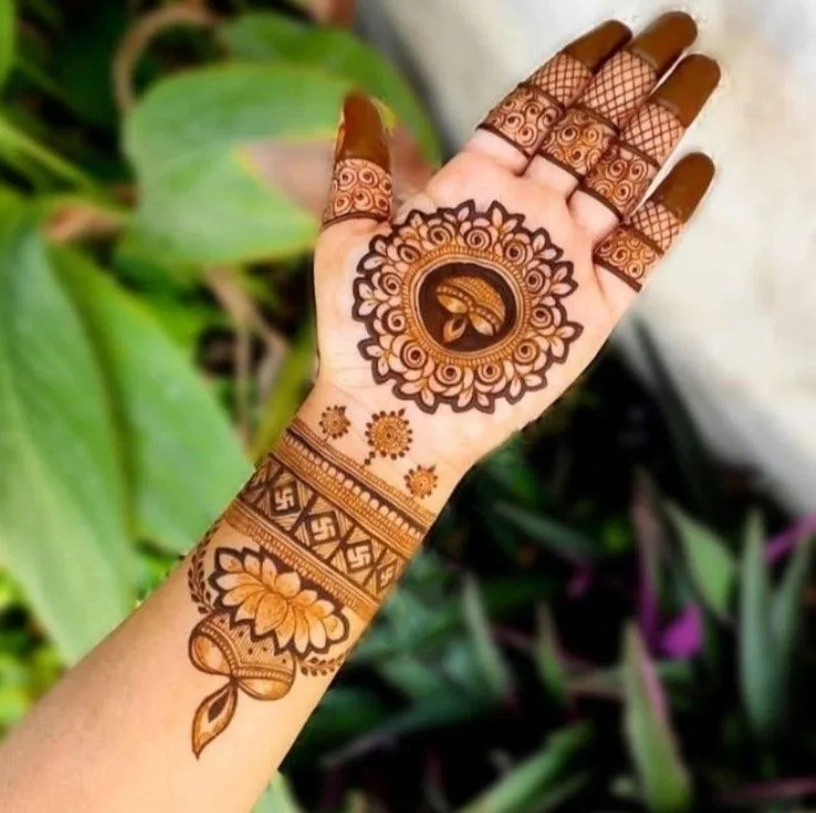 Easy Mehndi Design for Diwali