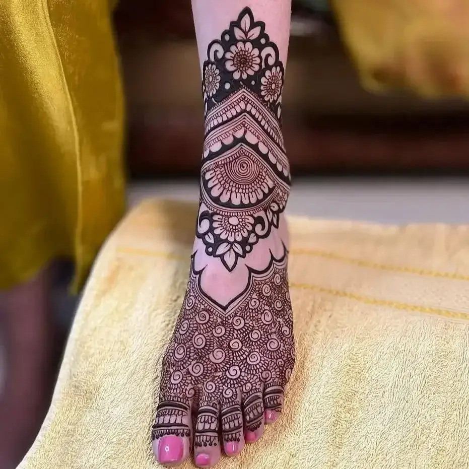 Best 90+ Easy Leg Mehndi Designs 2026 23 Leg Mehndi Design