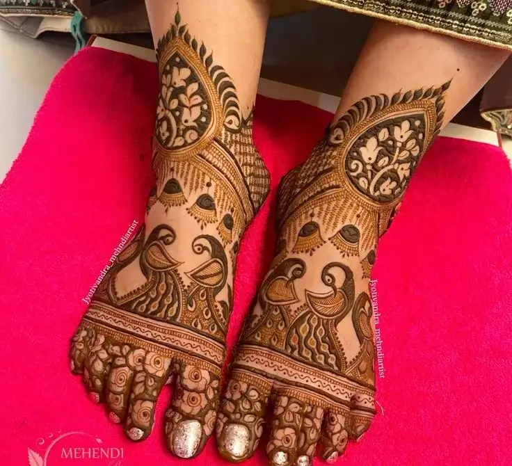 Best 90+ Easy Leg Mehndi Designs 2026 18 Peacock Pattern Mehndi Design