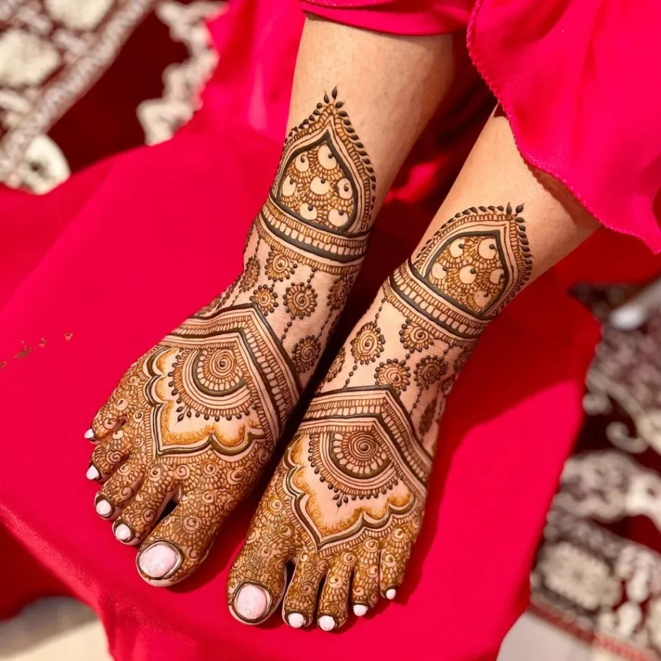 Best 90+ Easy Leg Mehndi Designs 2026 19 Stylish Leg Mehndi Design
