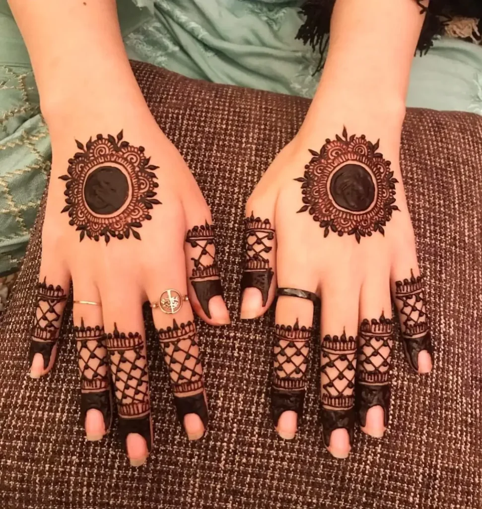 Circle Instagram Mandala Mehndi Design