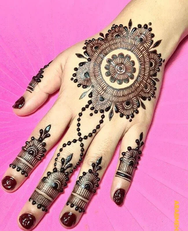 Mandala Chain Mehndi Design