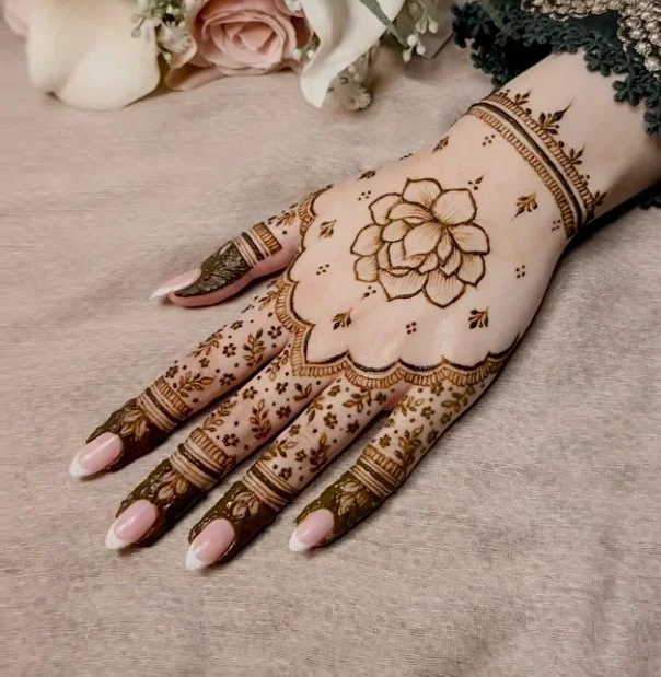 mehndi ki design simple