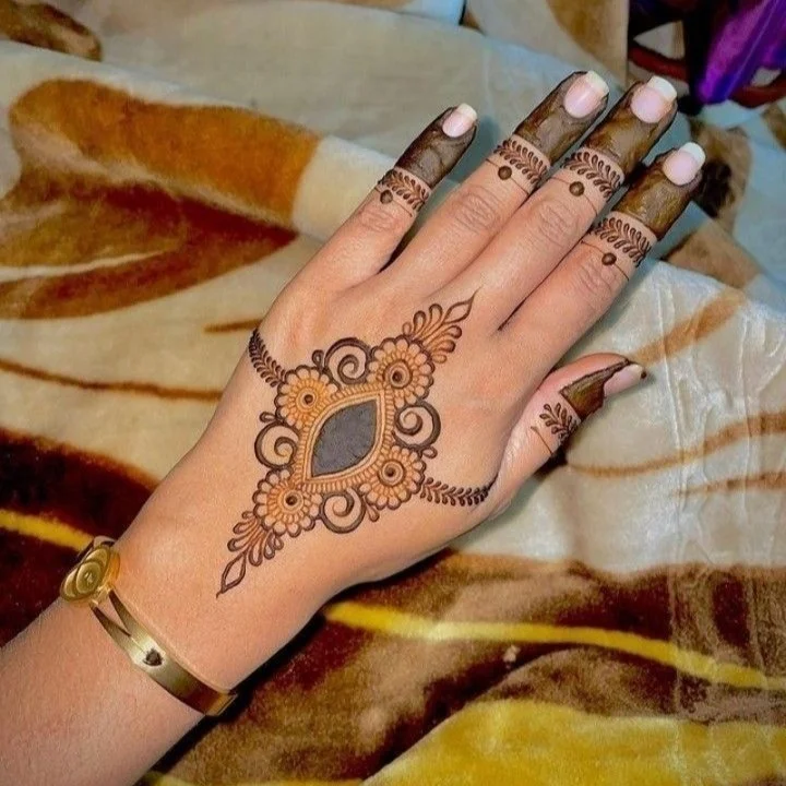 very simple mehndi design