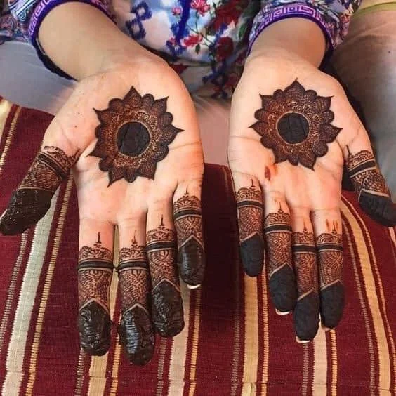 Bride Donning A Simple Mehndi Design is Cute
