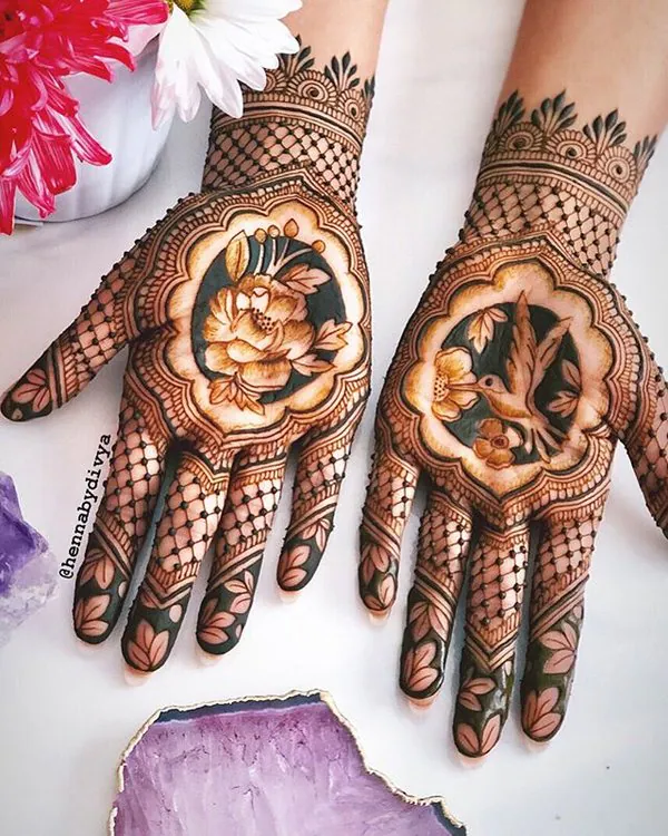 Checkered composition paired with motif mehndi design