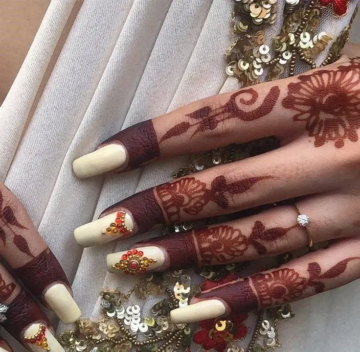 Elegant Vine (Bail) Art Mehendi Design