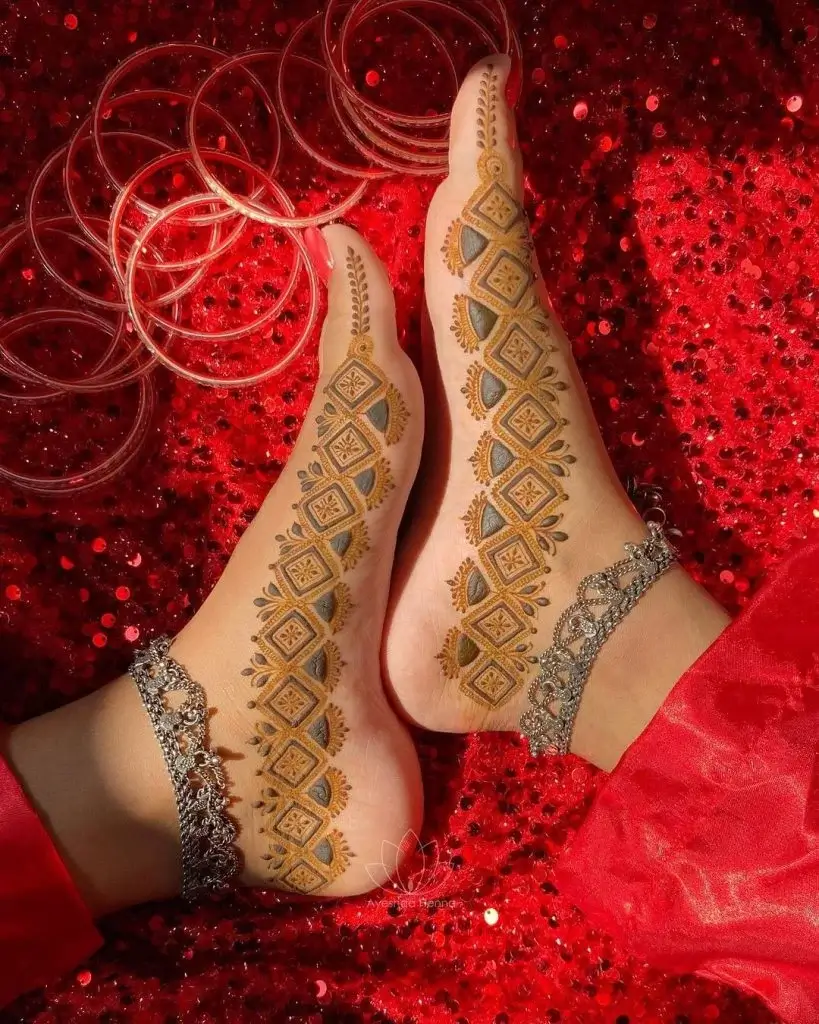 Foot Pattern Mehndi Design