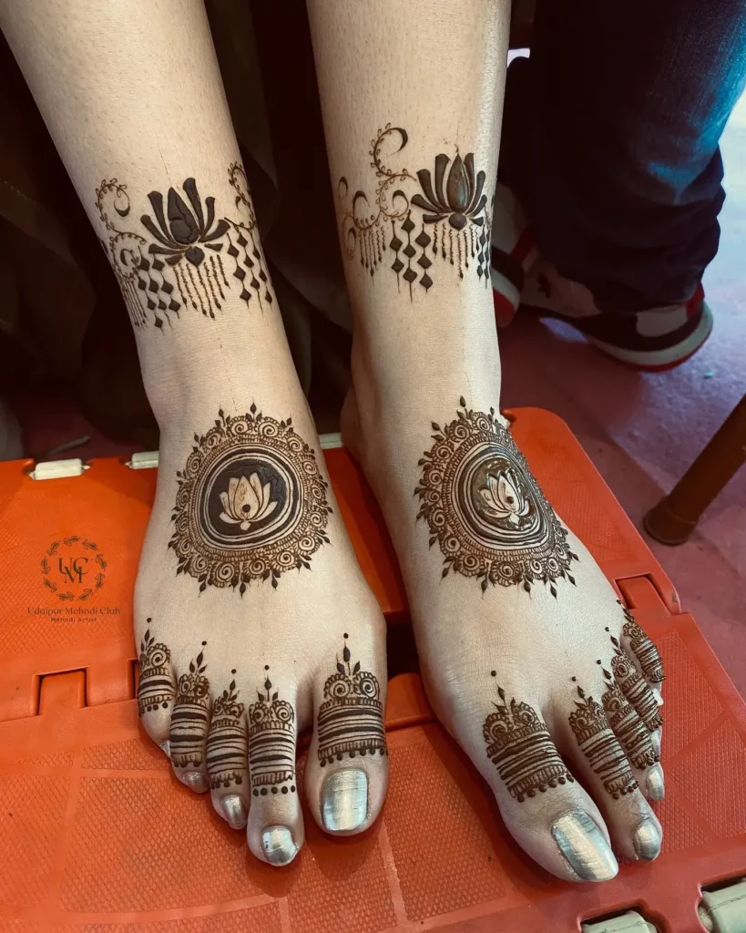 60+ Modern Mehndi Designs for Karwa Chauth (2026) 33 Mandala-Inspired Foot Mehndi Design for Ethnic Charm