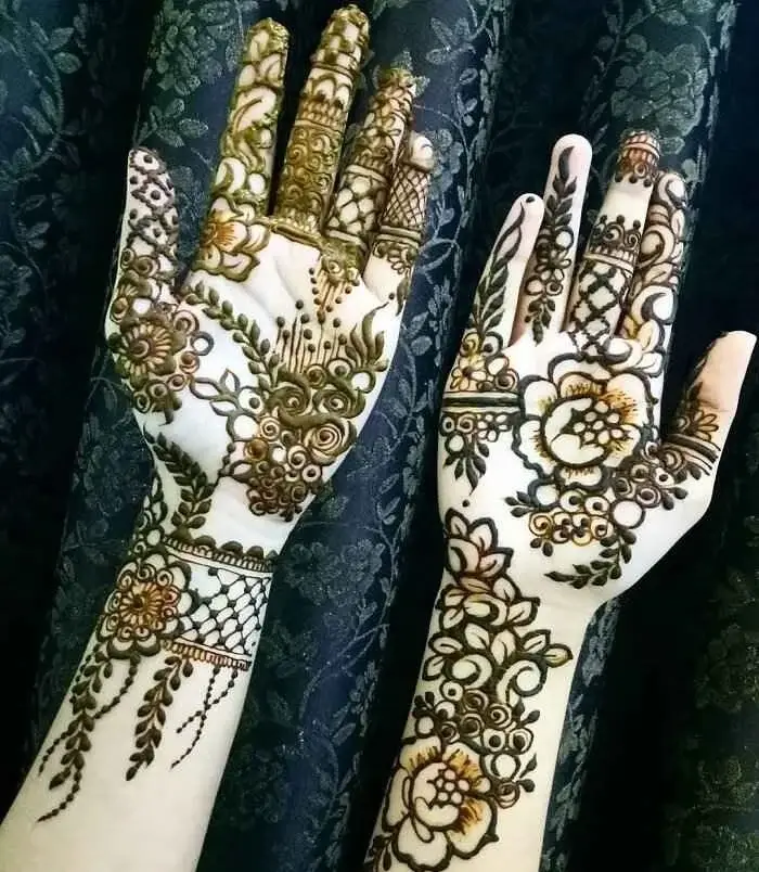 Multi-patterned and elegant Mehndi Design