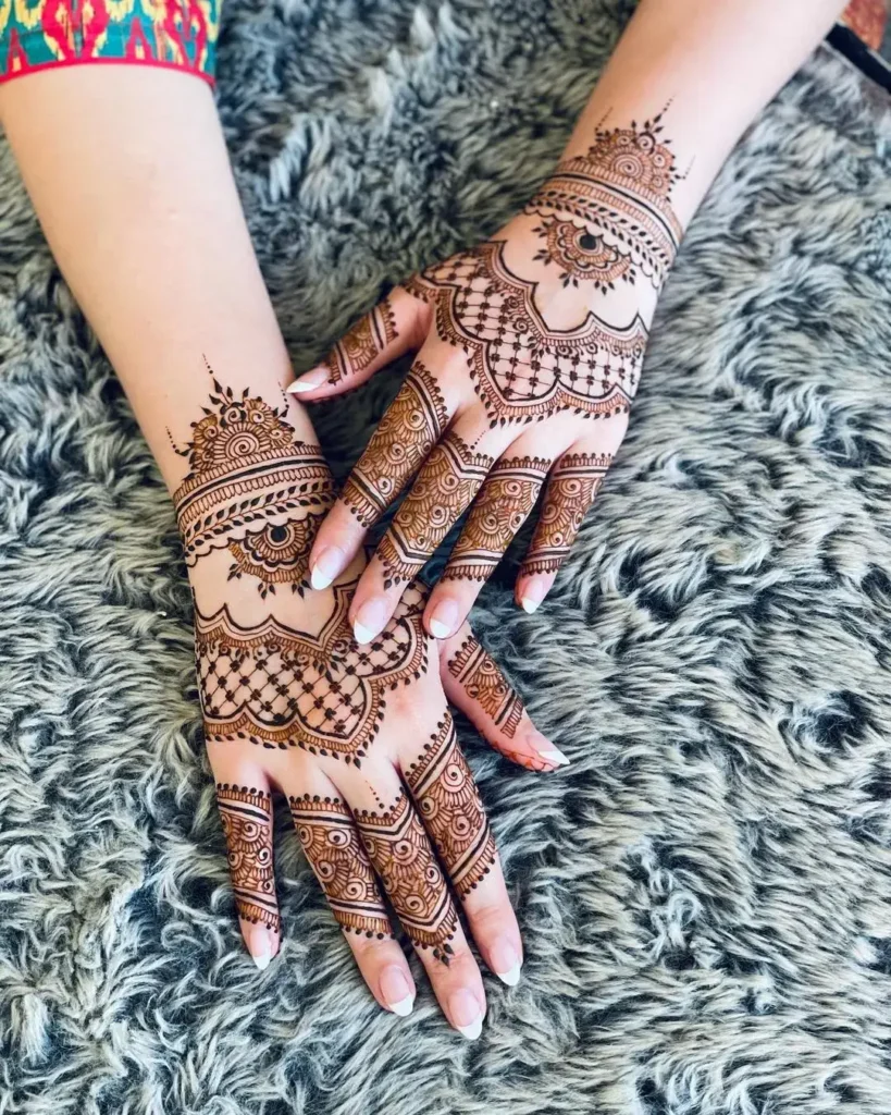 60+ Modern Mehndi Designs for Karwa Chauth (2026) 14 Paneled Mehndi Design for Karwa Chauth