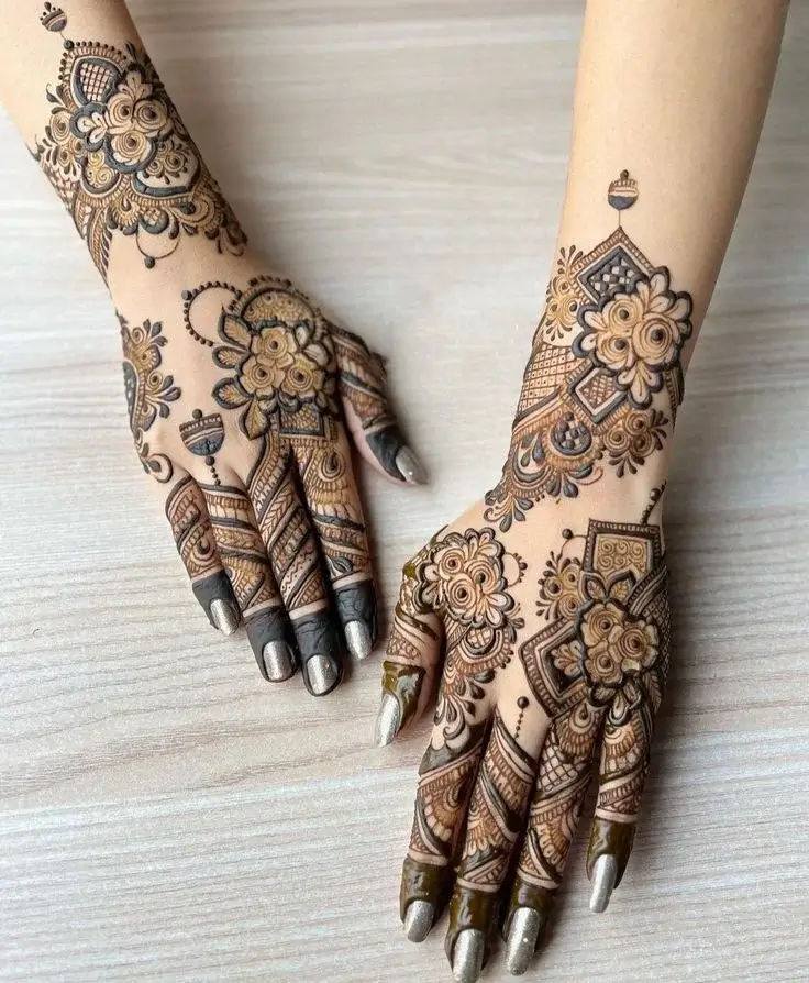 50+ Khafif Mehndi Designs – Simple & Stylish Design Try in 2026 32 Arabic Khafif mehndi Design