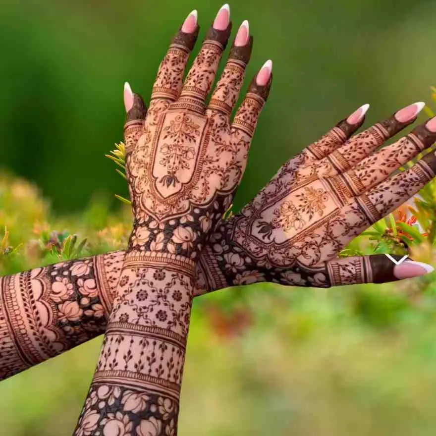 60+ Stylish Back Hand Mehndi Designs You Must Try in 2026! 15 Bridal Back-Hand-Bharwa-Mehndi-Design
