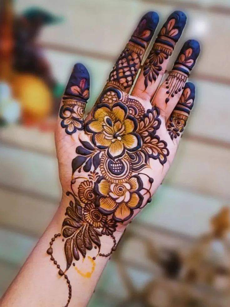 50+ Khafif Mehndi Designs – Simple & Stylish Design Try in 2026 20 Floral Khafif Mehndi Design